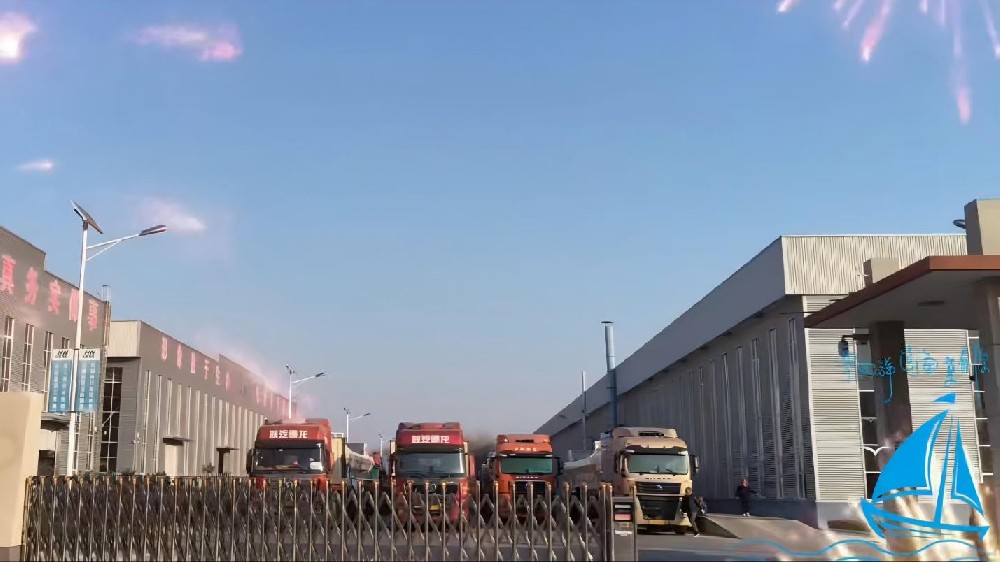 重磅發(fā)貨！印尼16臺訂單首批8臺14車發(fā)往上海港～ 2000型800㎡硬核配置，宏運壓濾機，一切只為您滿意！??